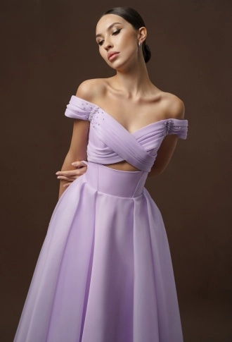 Лавандовое выпускное платье миди из органзы