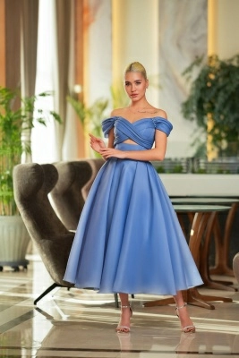 Синее платье миди из органзы