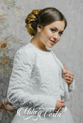 Куртка с круглым воротником, длинными рукавами. Цвет Белый Куртка с круглым воротником, длинными рукавами. Цвет Белый