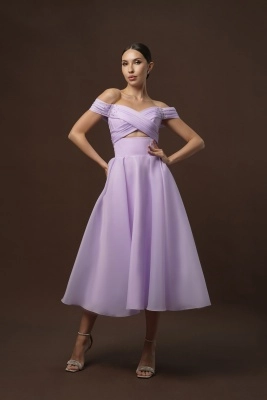 Лавандовое выпускное платье миди из органзы