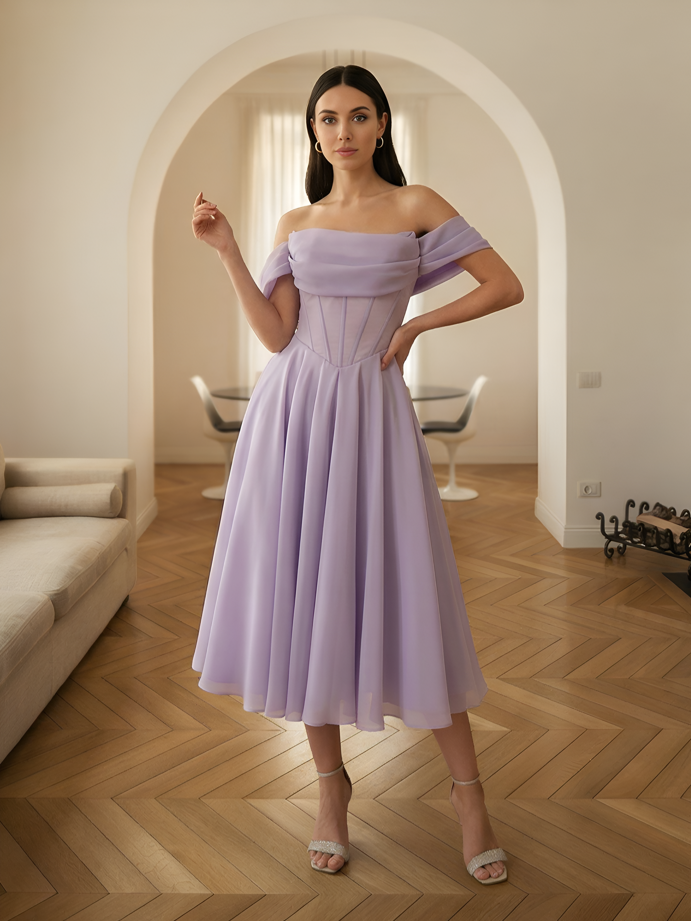 Лавандовое платье со спущенными плечами а-силуэт