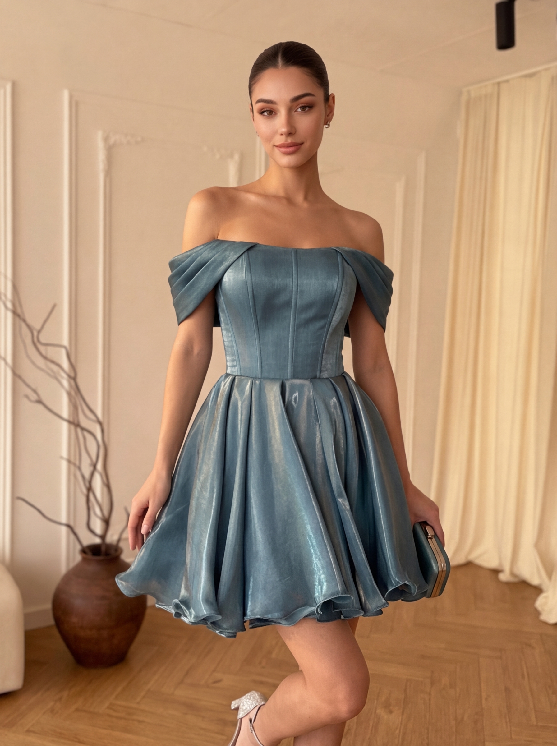 Синее пышное платье мини со спущенными плечами