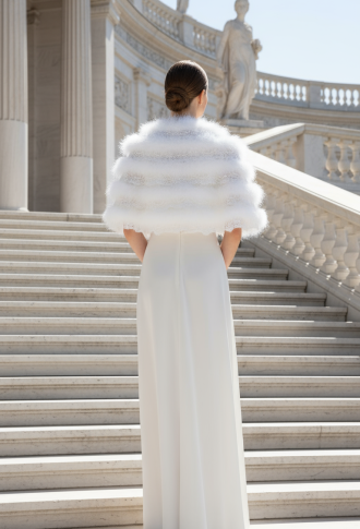 Меховая натуральная накидка из лебяжьего пуха с кружевом