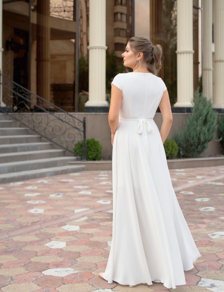 Свадебное платье с разрезом Симона