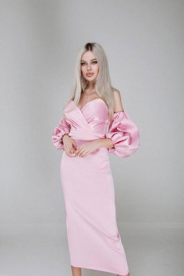 Розовое атласное платье миди с рукавами буфами