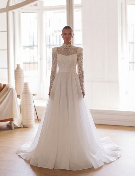 Закрытое свадебное платье Гестия