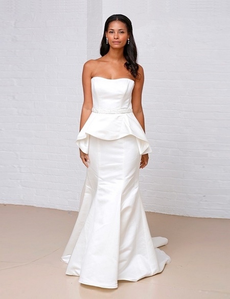 Атласное свадебное платье  Регина