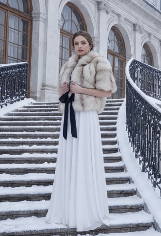 Шубка (болеро) из песца с чёрными атласными лентами