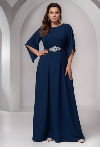 Тёмно-синее платье по фигуре с брошью на талии и рукавами