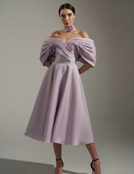 Лиловое платье миди из органзы с объёмными спущенными плечами