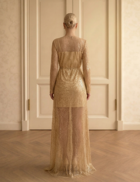 Золотое платье мини с накидкой