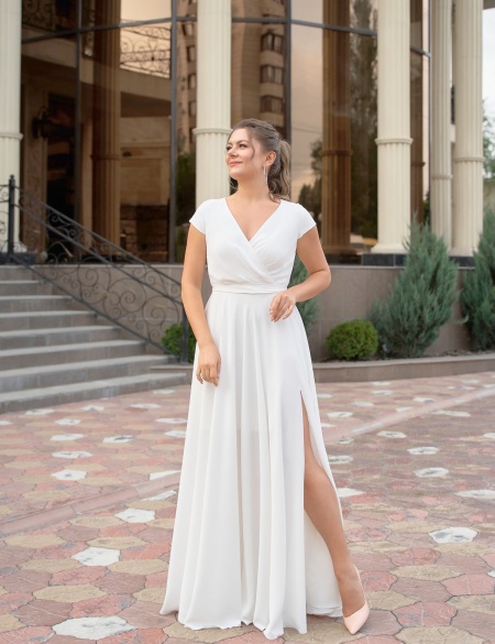 Свадебное платье с разрезом Симона