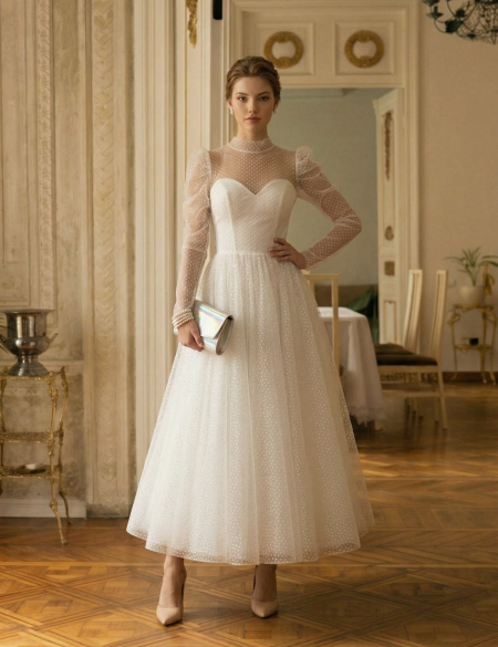 Белое свадебное платье миди с длинными рукавами, горловина стойка