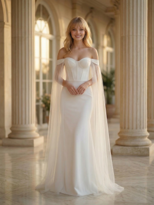 Белое блестящее платье по фигуре с длинными фатиновыми рукавами