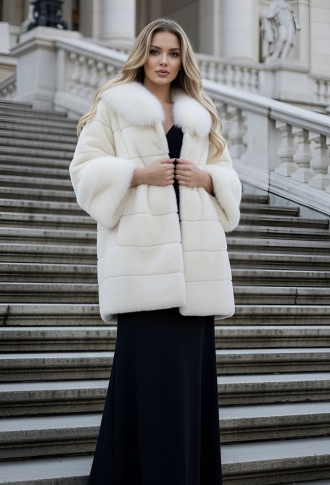 Брендовая элегантная шуба из стриженного кролика, с воротником и манжетами из меха песца Severina. 
