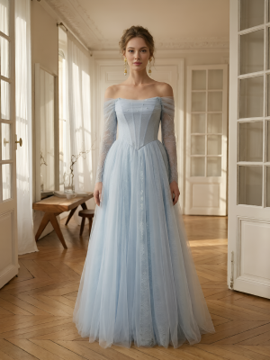 Голубое платье с корсетом и кружевными рукавами