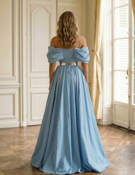 Голубое платье из тафты с накладной юбкой