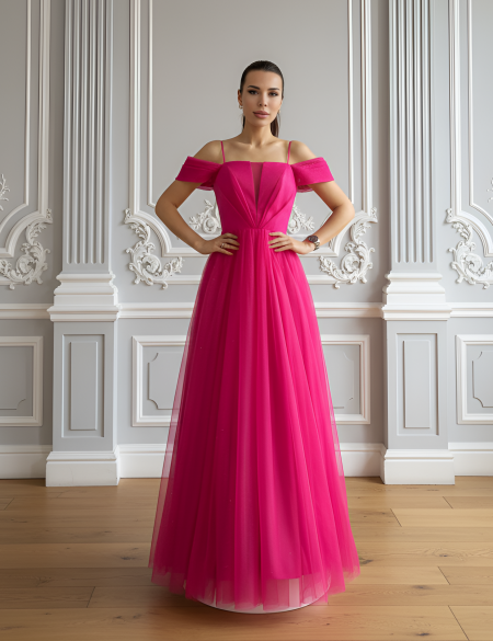 Малиновое фатиновое платье со спущенными плечами