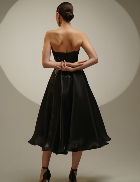 Чёрное платье миди из органзы