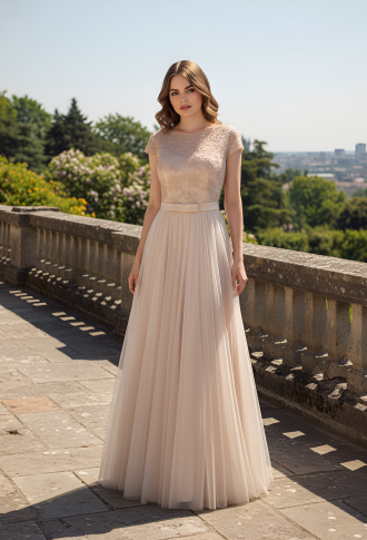 Бежевое фатиновое платье лиф с пайетками
