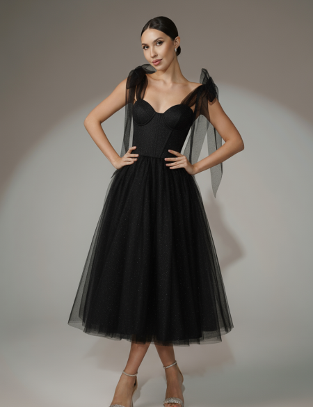 Чёрное платье миди с бантиками