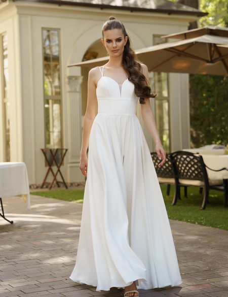 Белое шифоновое платье на лямках