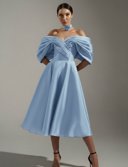 Голубое платье миди из органзы с объёмными спущенными плечами