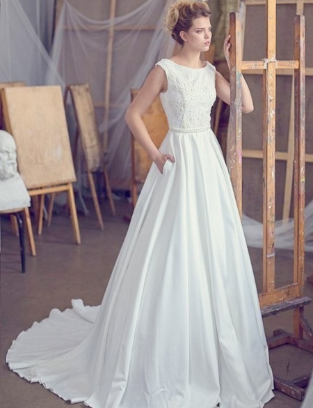 Свадебное платье со шлейфом Мирослава