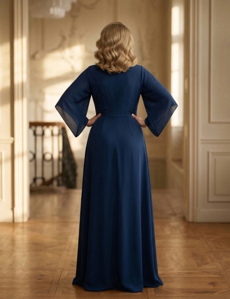 Тёмно-синее платье по фигуре с брошью на талии и рукавами