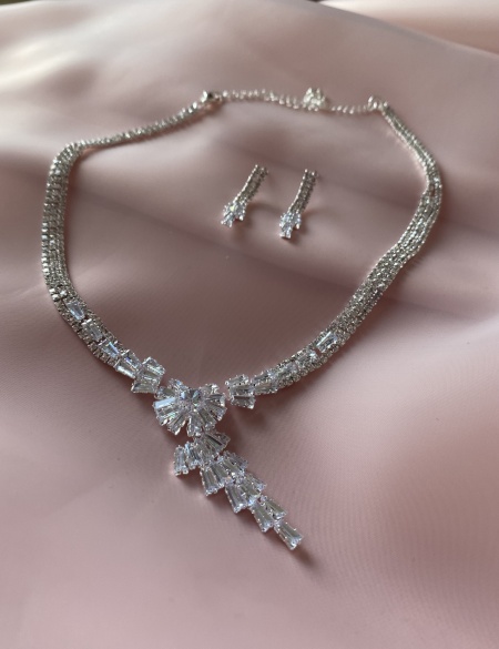Серебряный набор колье и серьги 300410