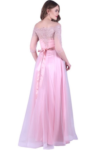 Пудровое фатиновое платье со спущенными плечами, рукава 3\4